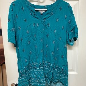 ✨Pick 3 for $15✨ 
Croft & Barrow Teal Geometric Blouse